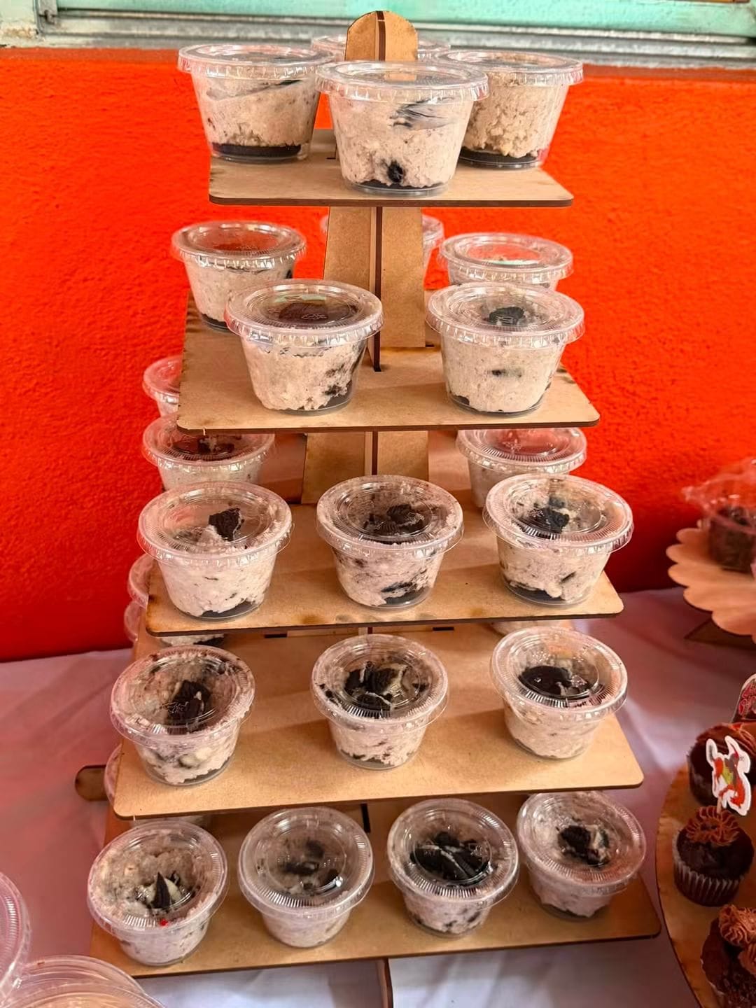 Torre de postres individuales en vasito